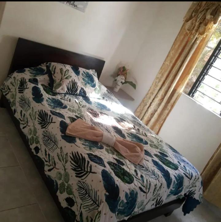 מדיין Pa Pasiar Hostal מראה חיצוני תמונה
