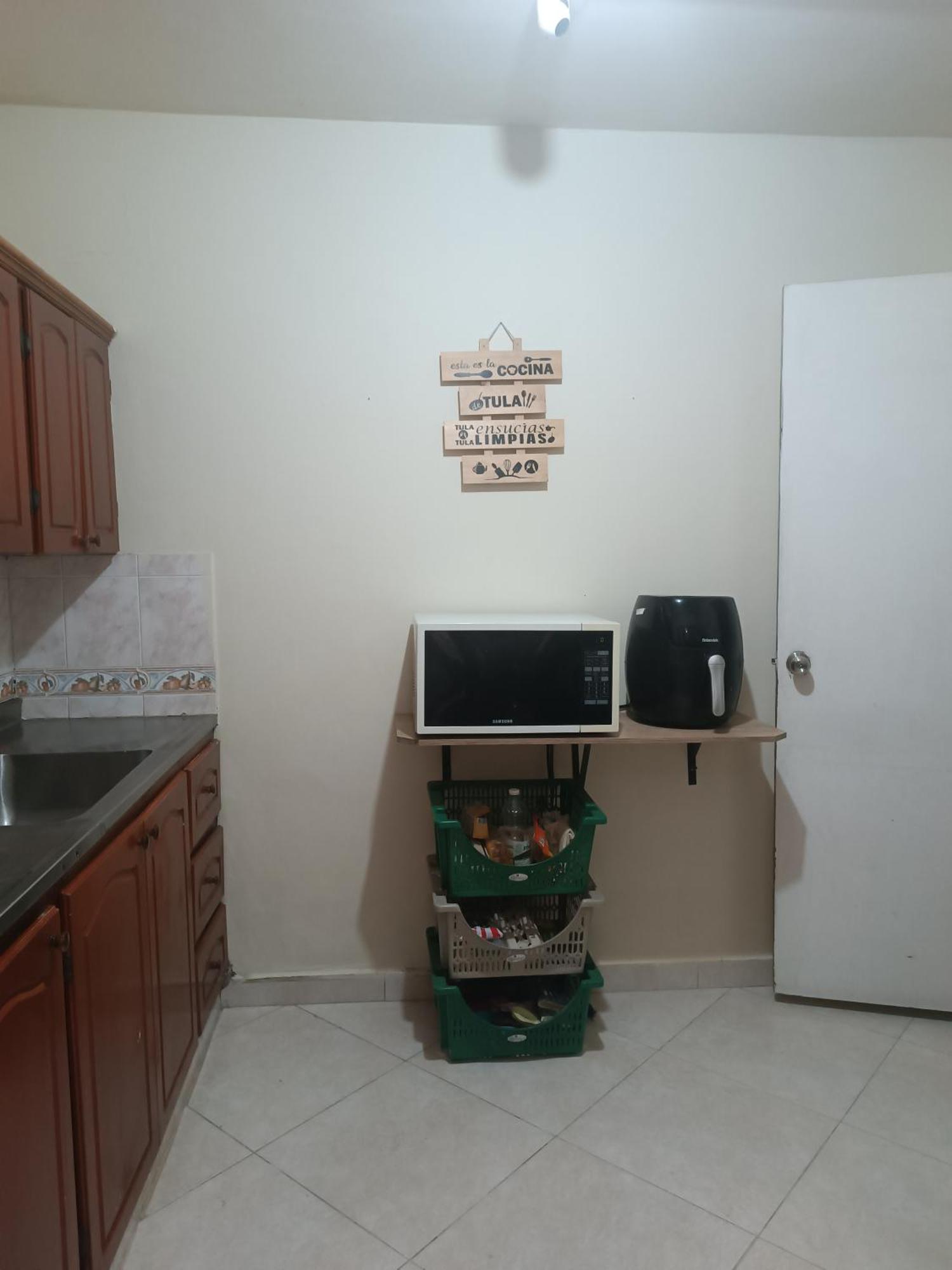 מדיין Pa Pasiar Hostal מראה חיצוני תמונה