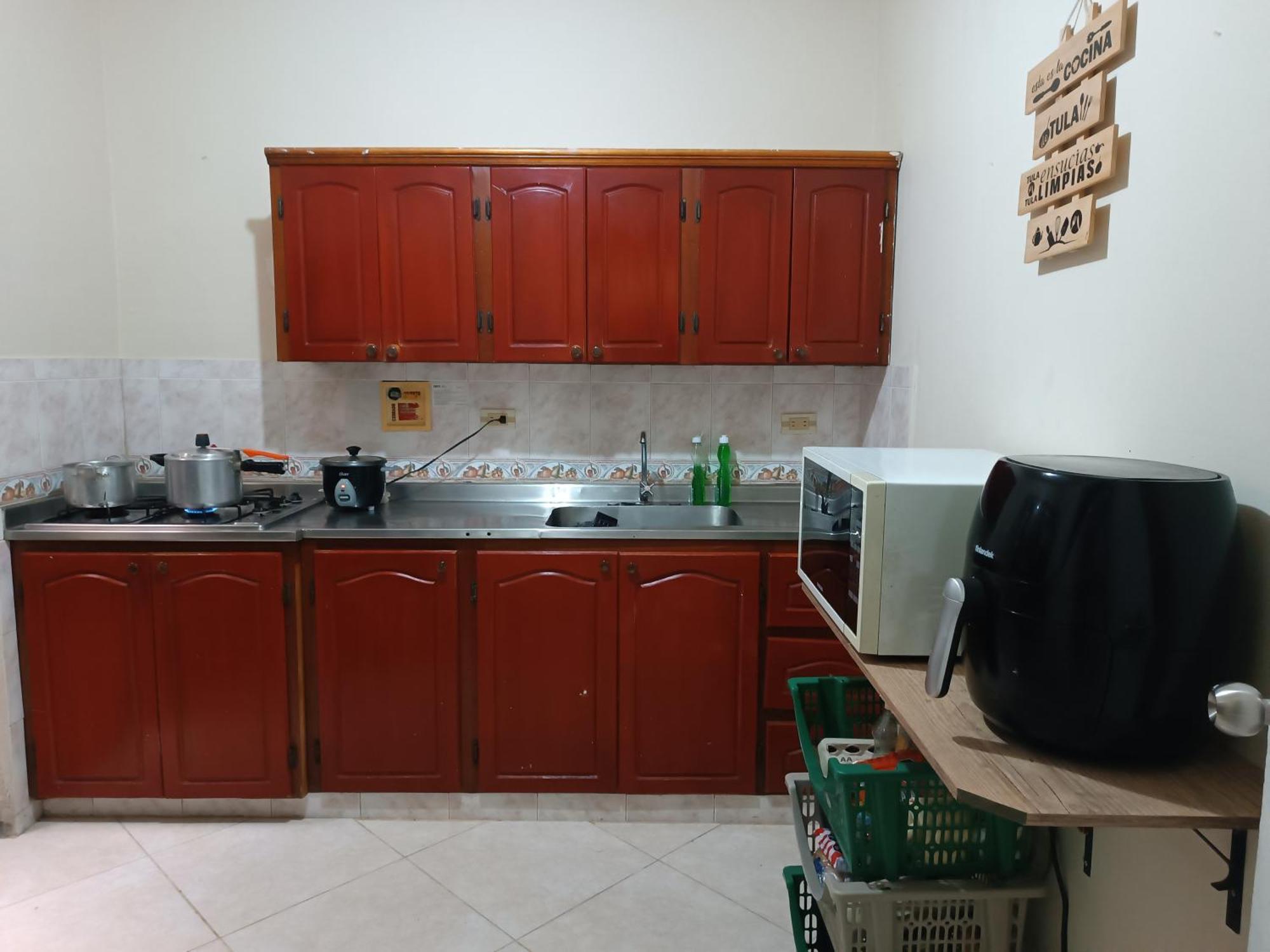 מדיין Pa Pasiar Hostal מראה חיצוני תמונה