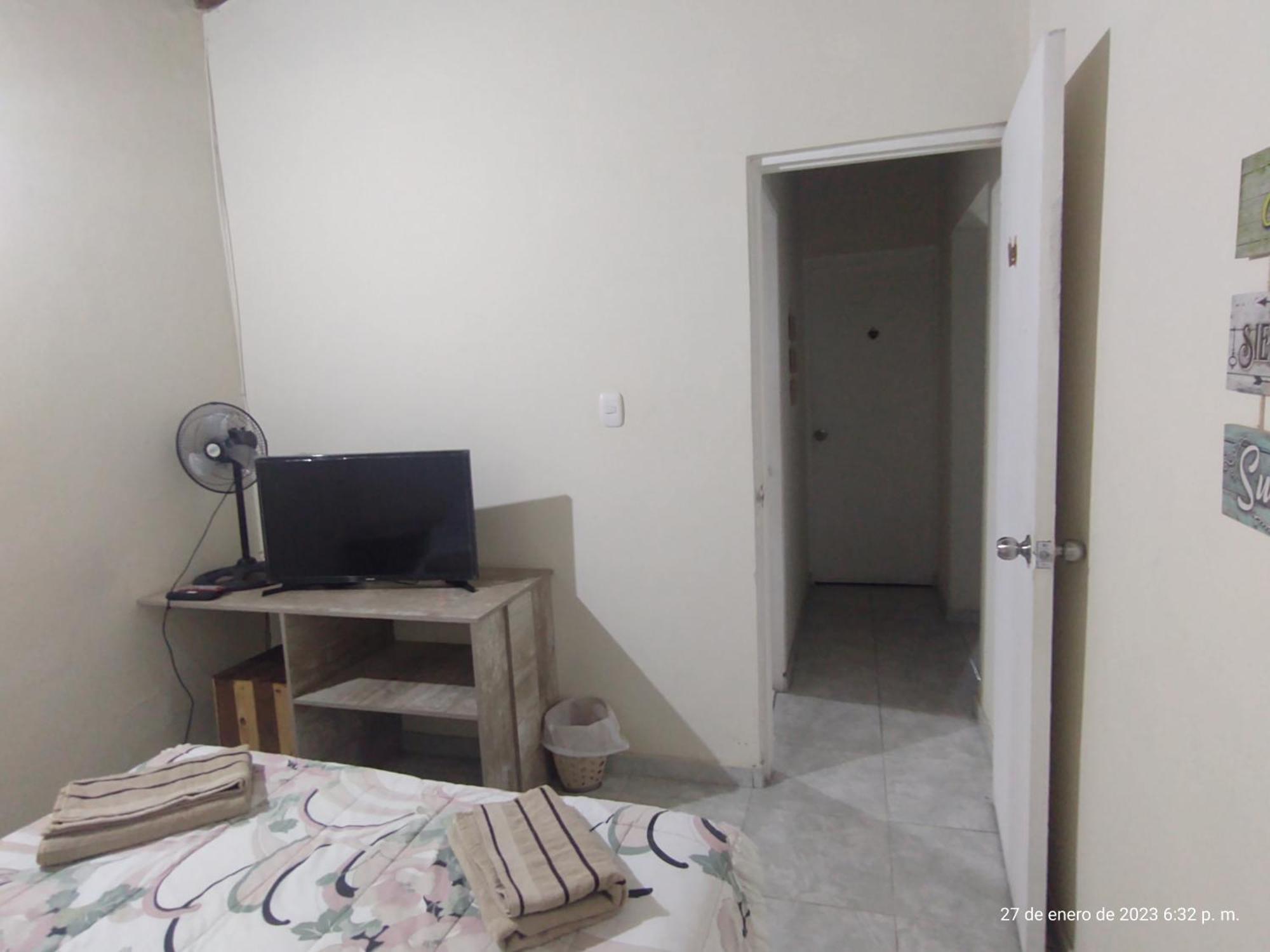 מדיין Pa Pasiar Hostal חדר תמונה