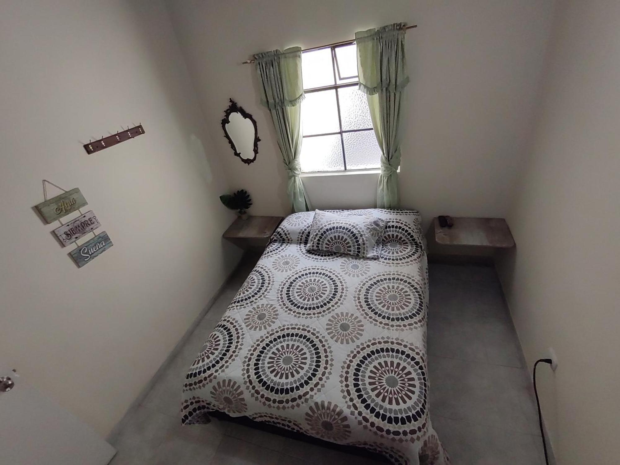 מדיין Pa Pasiar Hostal חדר תמונה
